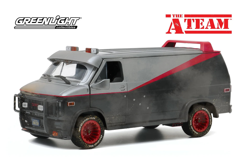 1/24 Scale Diecast Car with Display Case W470179