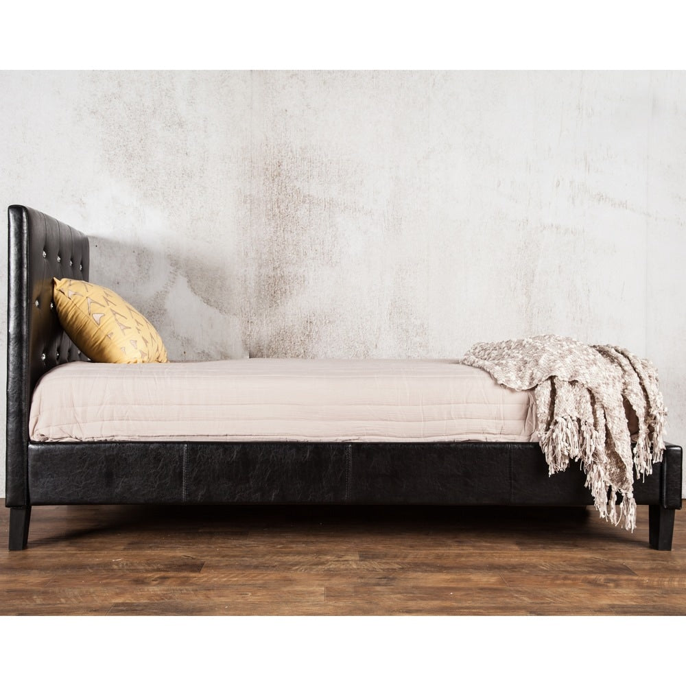 White Faux Leather Upholstered Tufted Platform Bed F9819