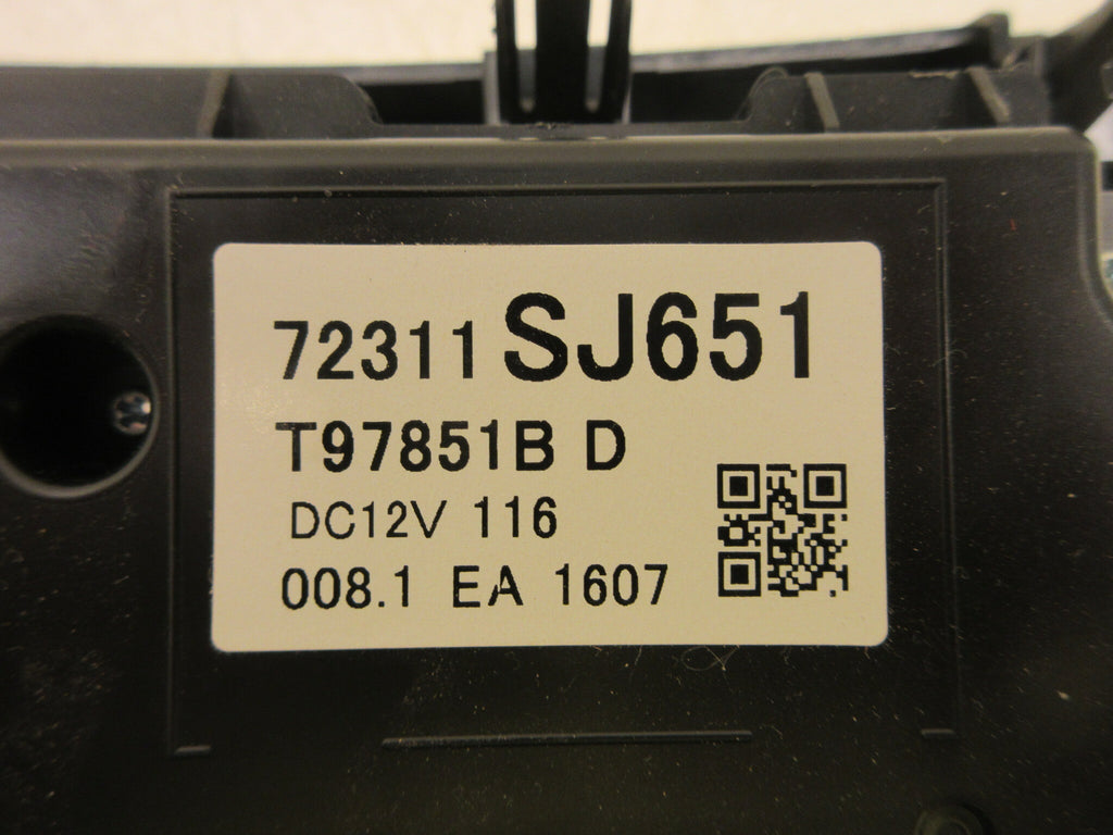 Pre-Owned Subaru Forester Auto Dual AC Heater Climate Temperature Control OEM D44695