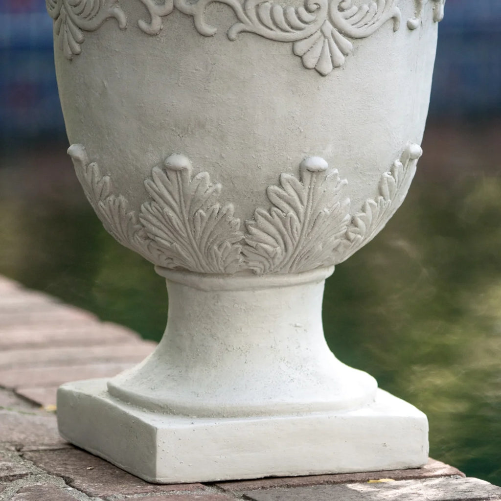 White Stone Planter M4605