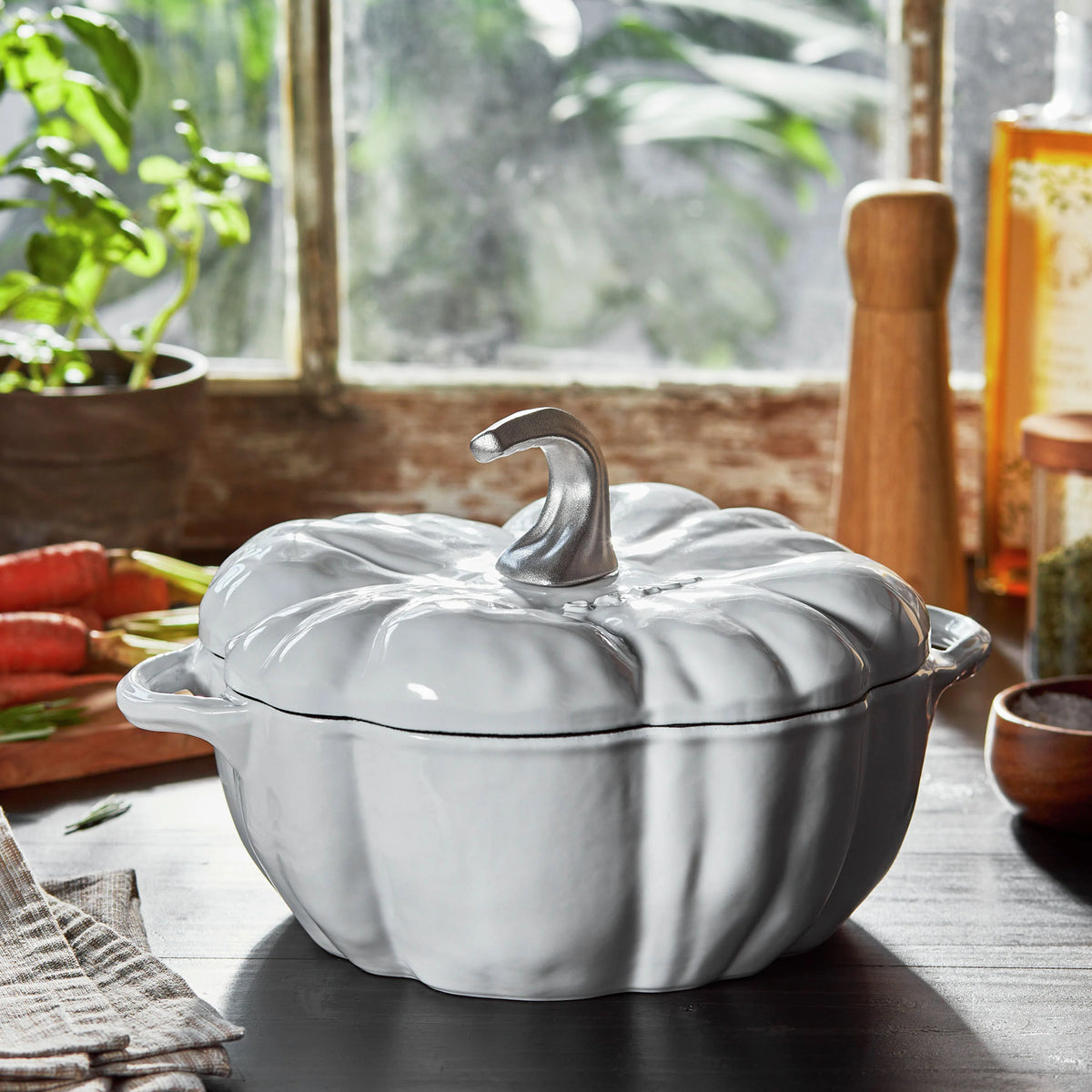 3.5 Qt White Cast Iron Dutch Oven Y76674