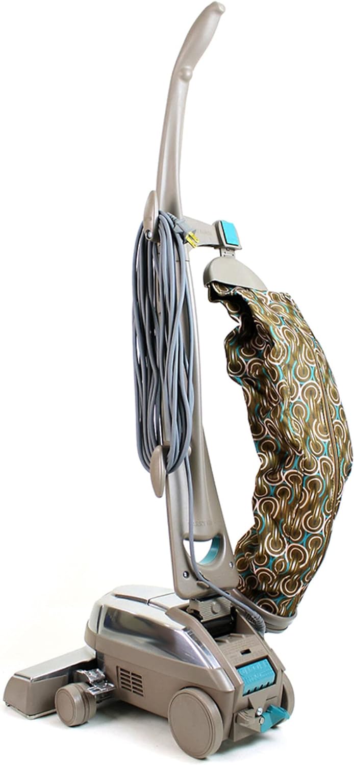 Upright Vacuum Cleaner with Cleaning Kit X7125