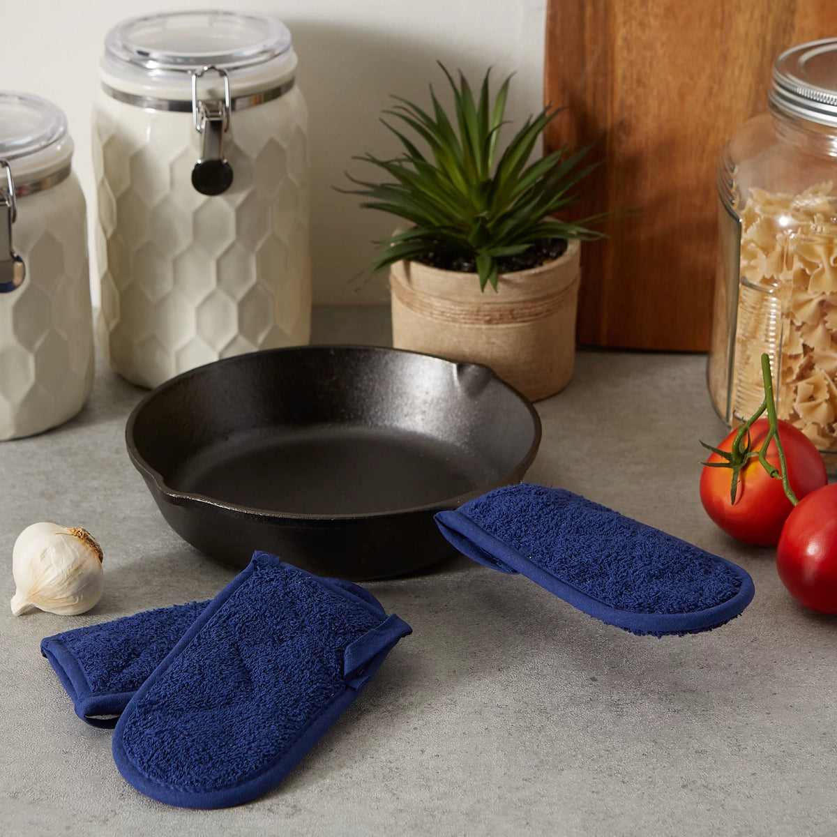 Set of 3 Navy Blue Terry Cloth Potholders K2828