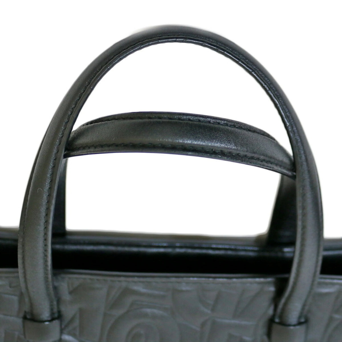 Pre-Owned Black Leather Handbag I698