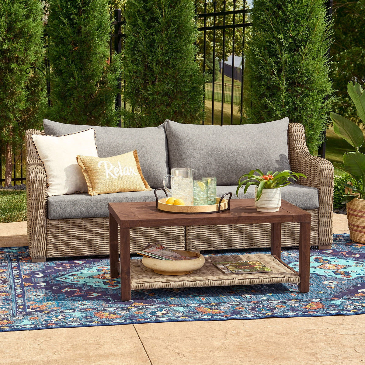 2 Piece Outdoor Sofa and Coffee Table Set with Gray Cushions Z16195