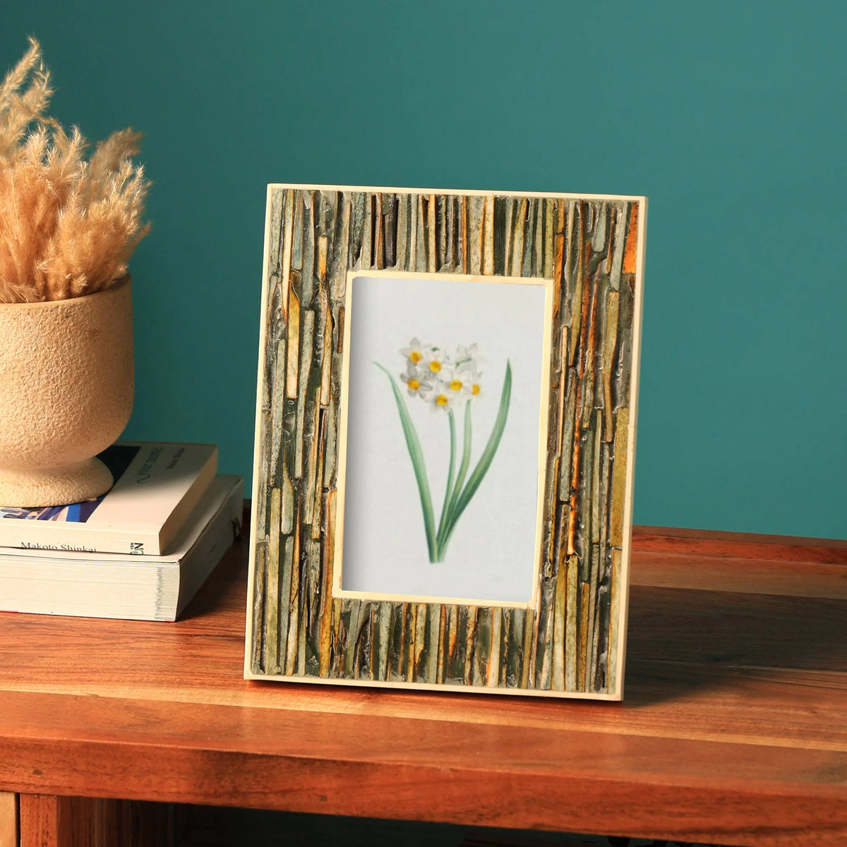 Bone Inlay Frame with Resin Edge L575285
