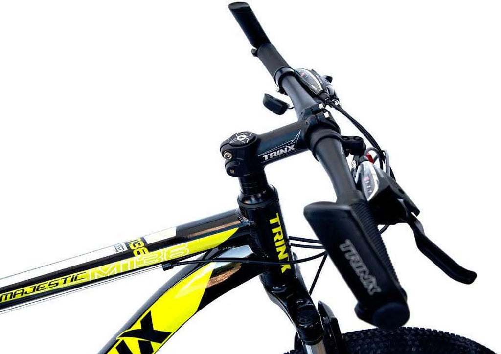 Black White 26 In. 21-Speed Mountain Bike D944