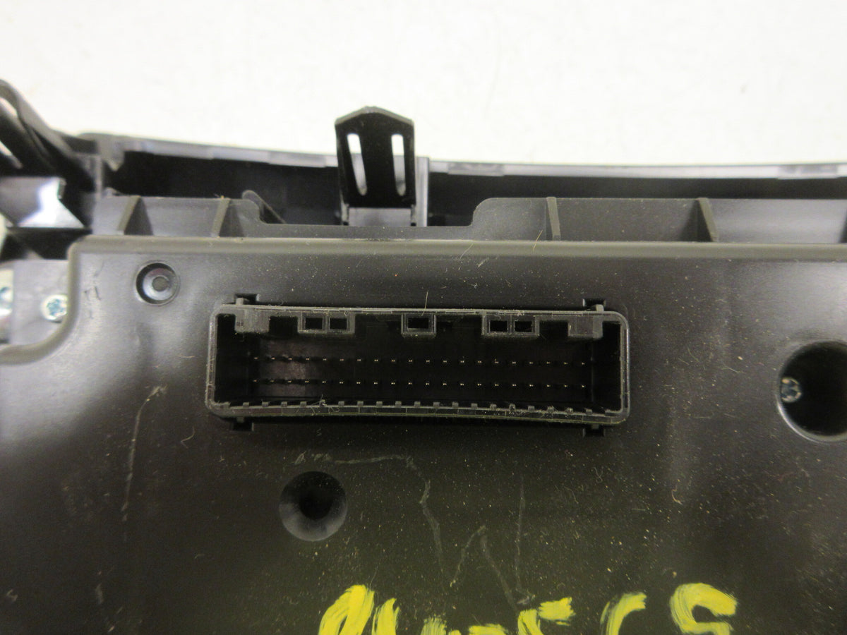 Pre-Owned Subaru Forester Auto Dual AC Heater Climate Temperature Control OEM D44695